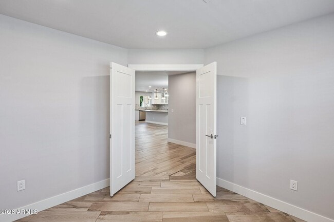 Building Photo - 4232 North 19th Pl