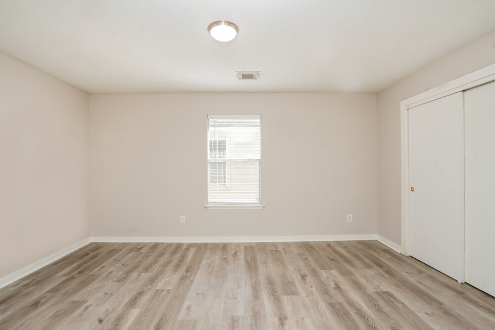 Building Photo - 7331 Parkland Manor Dr