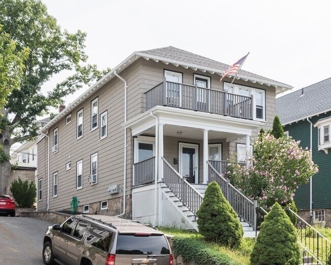 Building Photo - 71 Manthorne Rd