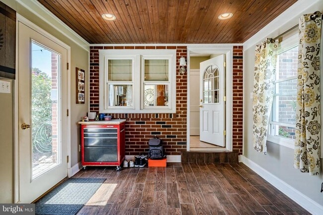 Building Photo - 1538 Carmac Rd