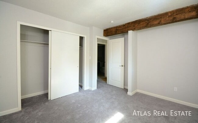 Building Photo - 4517 Driftwood Pl