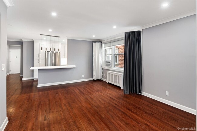 Building Photo - 1133 Midland Ave