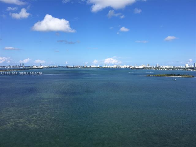 Building Photo - 601 NE 27th St