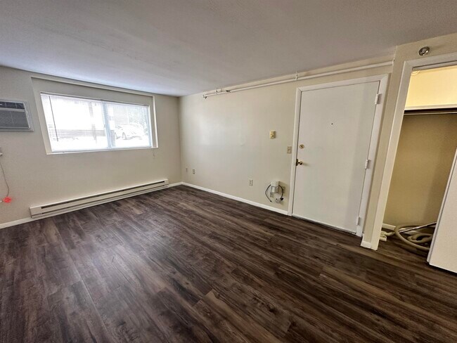 Building Photo - 93 West St