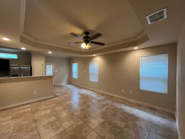 Building Photo - 6319 Luglio Ln