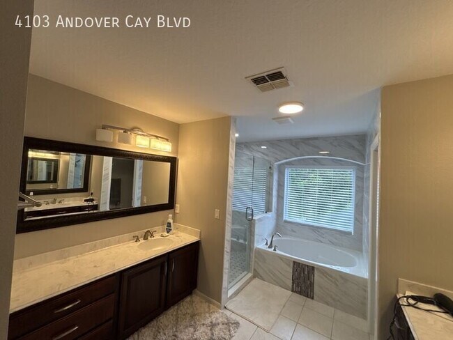 Building Photo - 4103 Andover Cay Blvd