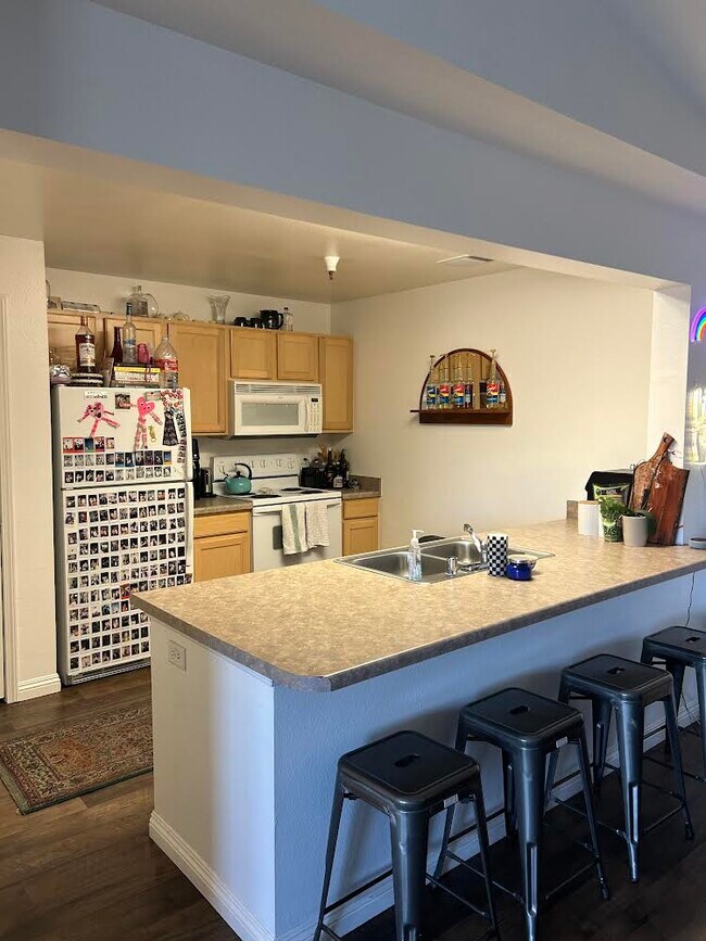 Building Photo - 200 Talus Way