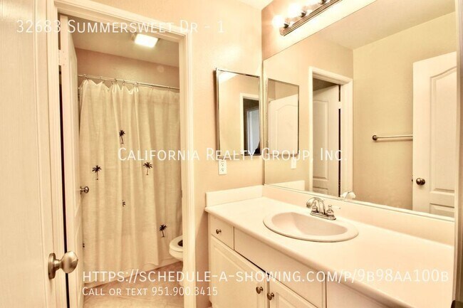 Building Photo - 32683 Summersweet Dr