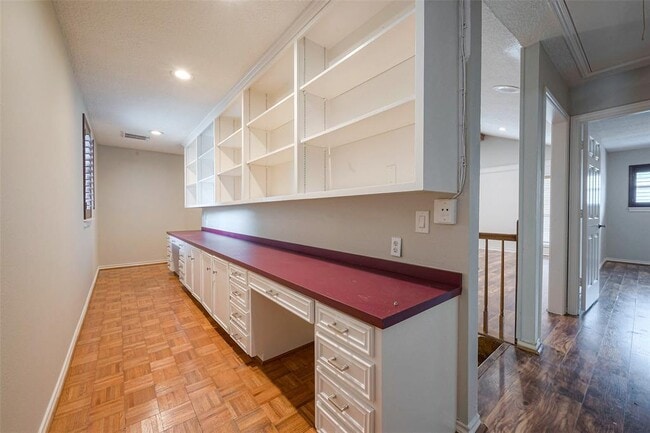 Building Photo - 15511 Rana Ct