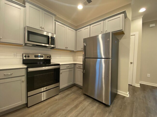 Building Photo - Home for Rent in Calera, AL!!! Available t...