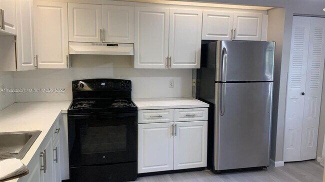 Primary Photo - 12850 SW 4th Ct