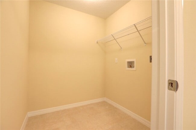 Building Photo - 8346 99th Ct