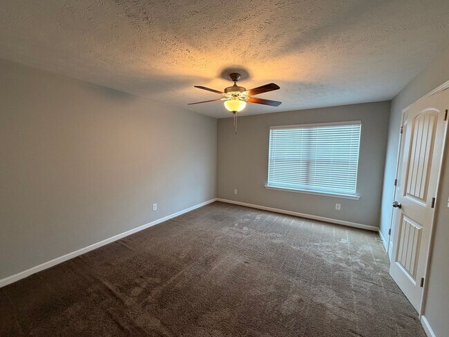 Building Photo - 2 Bedroom, 2.5 Bath Townhome in Antioch - Available Now!