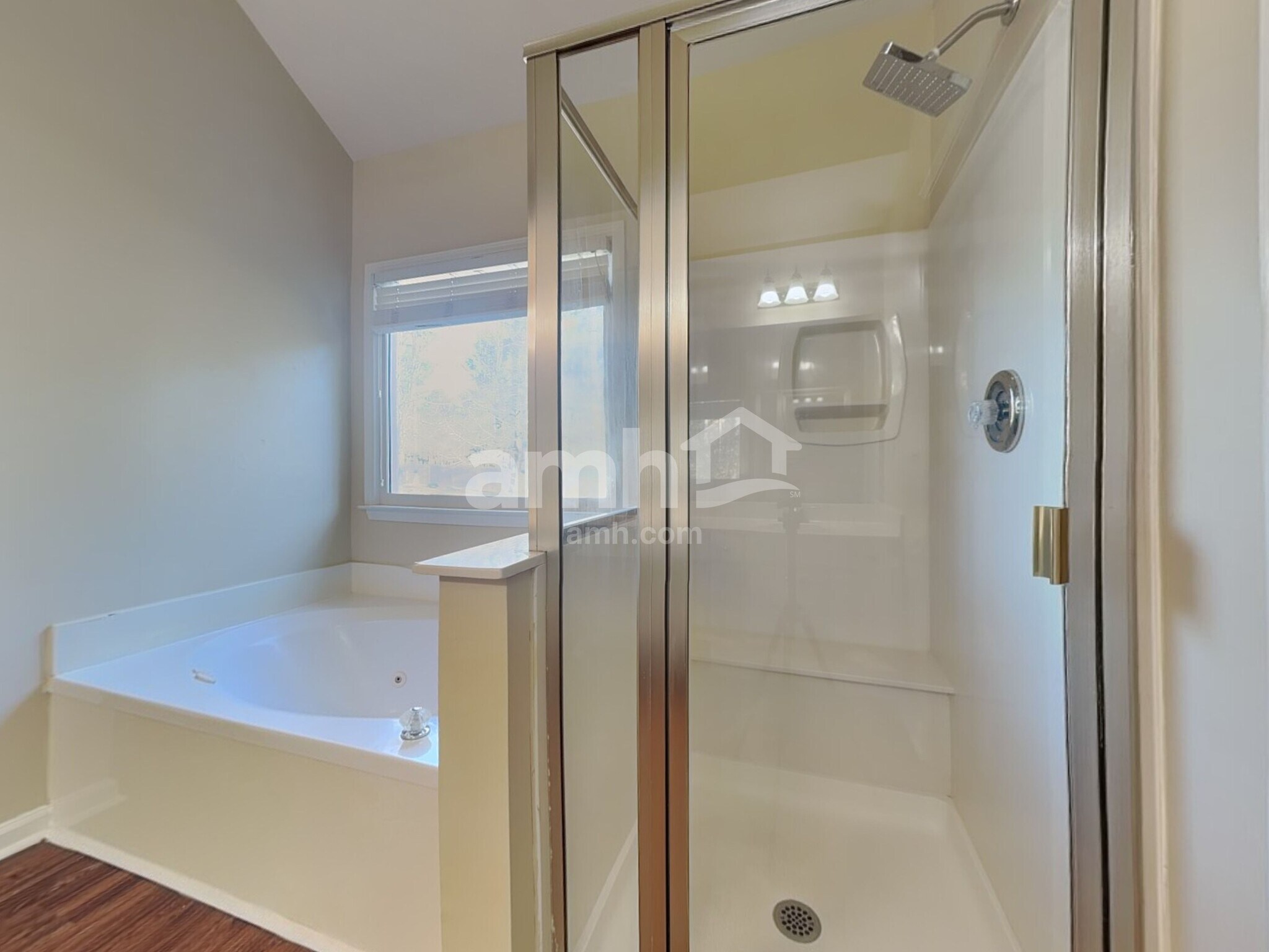 Building Photo - 3284 Creek Trace E