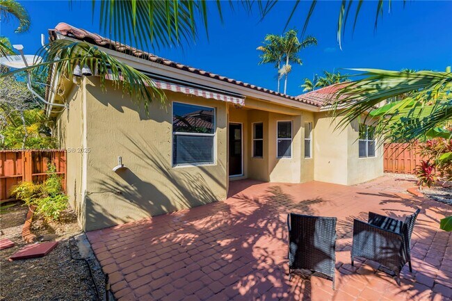 Building Photo - 12744 SW 51st Ct