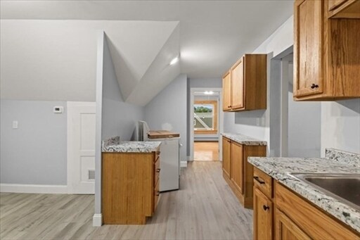 Building Photo - 58 Calmar St