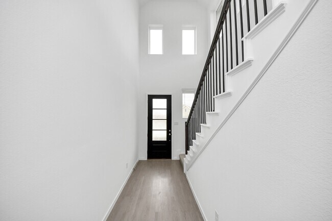 Building Photo - 3040 Ash Ray Dr