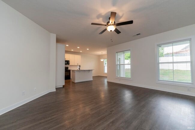 Building Photo - 2822 Brewster Dr