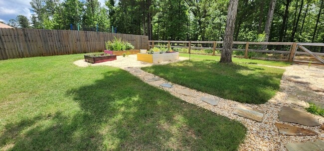 Building Photo - Harris County!