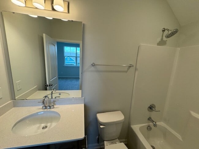 Building Photo - Renaissance at White Oak