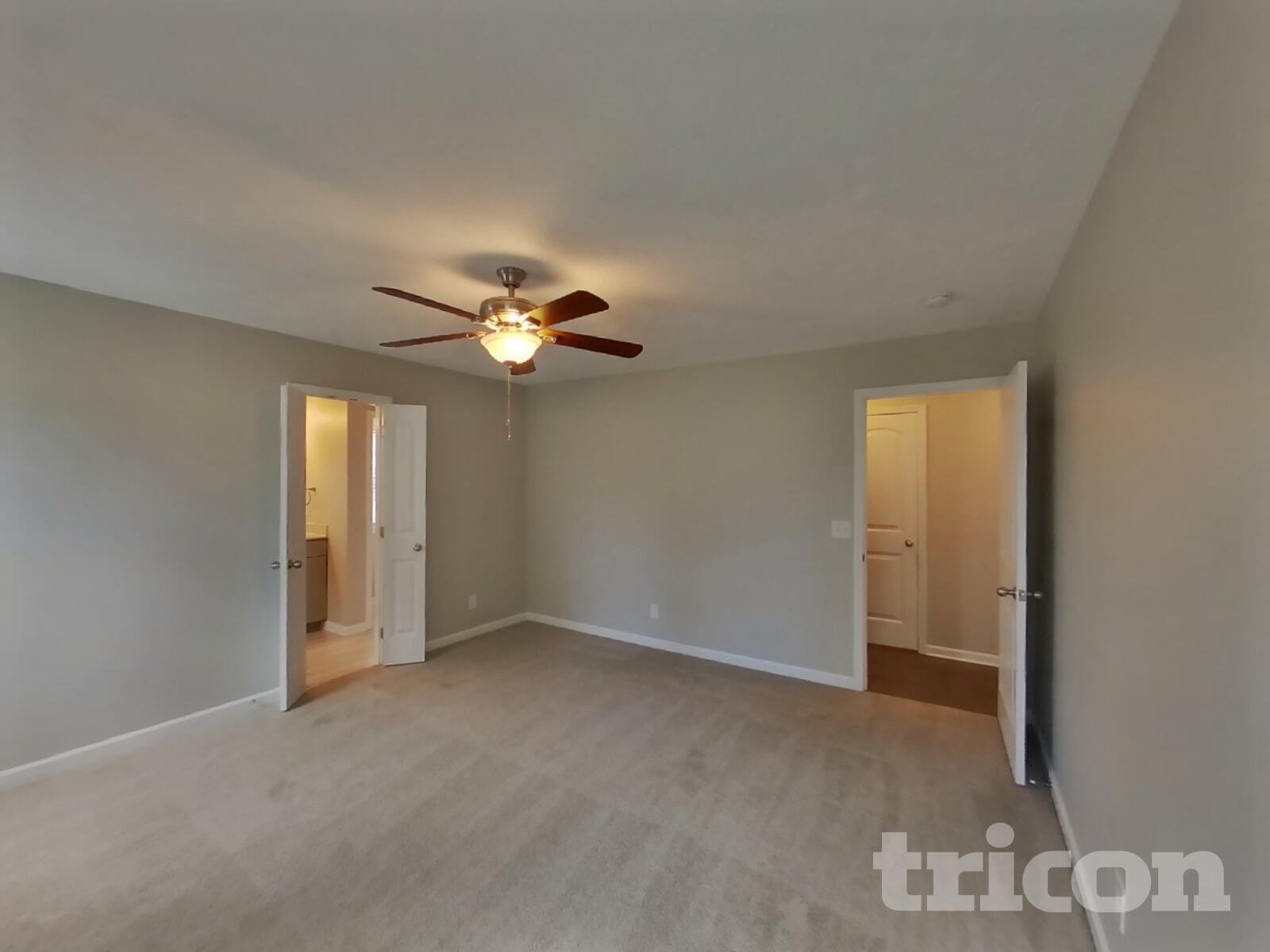 Building Photo - 549 Medallion Cir