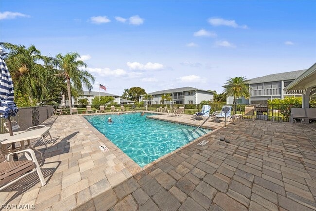 Building Photo - 8130 Summerlin Village Cir