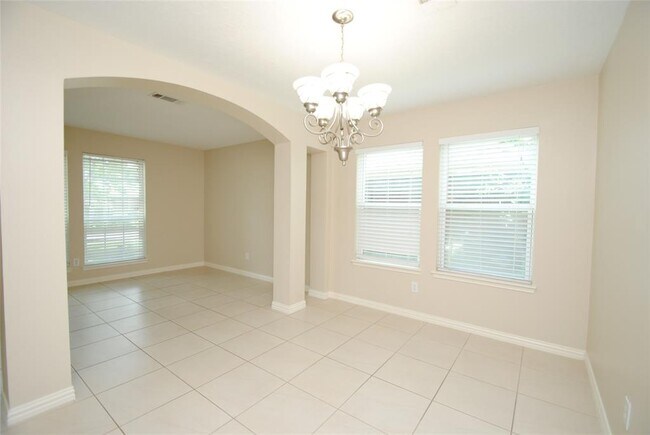 Building Photo - 17110 Fairway Glen Ct