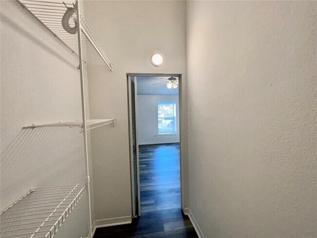 Building Photo - 4025 Angel Oak Ct