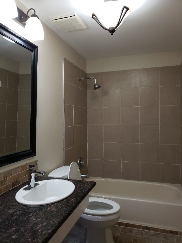 Building Photo - 3717 E 30th Ave