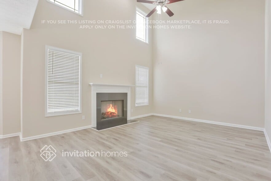 Building Photo - 110 Parkway Dr