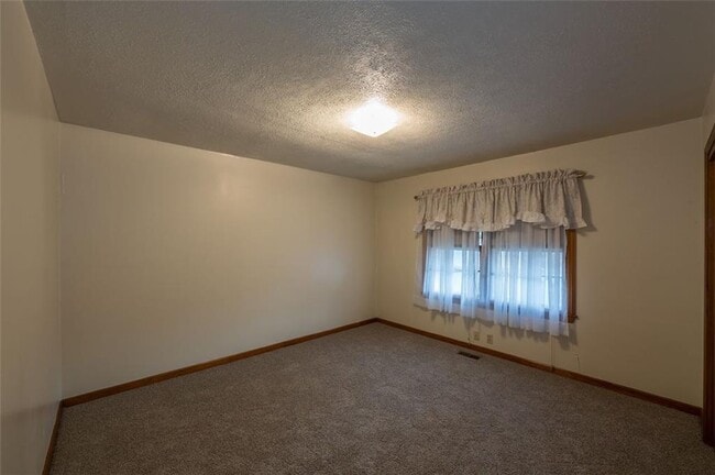 Building Photo - 6822 Wallis Rd