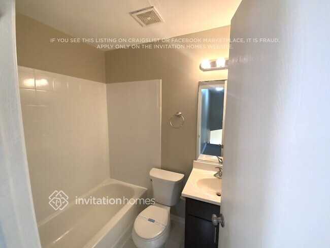 Building Photo - 128 Longford Dr