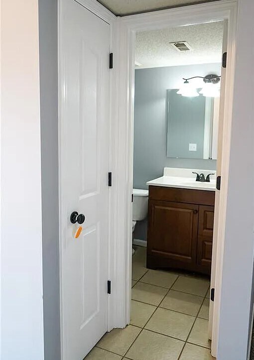 Building Photo - 853 E 167th Ct