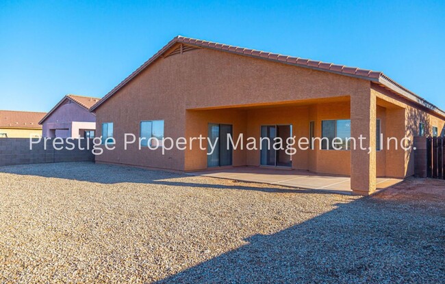 Building Photo - Southwest Home With Panoramic Mountain Vie...