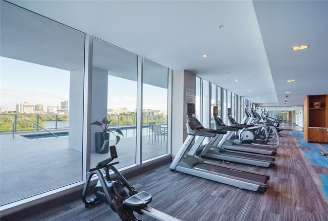 Building Photo - 1180 N Federal Hwy