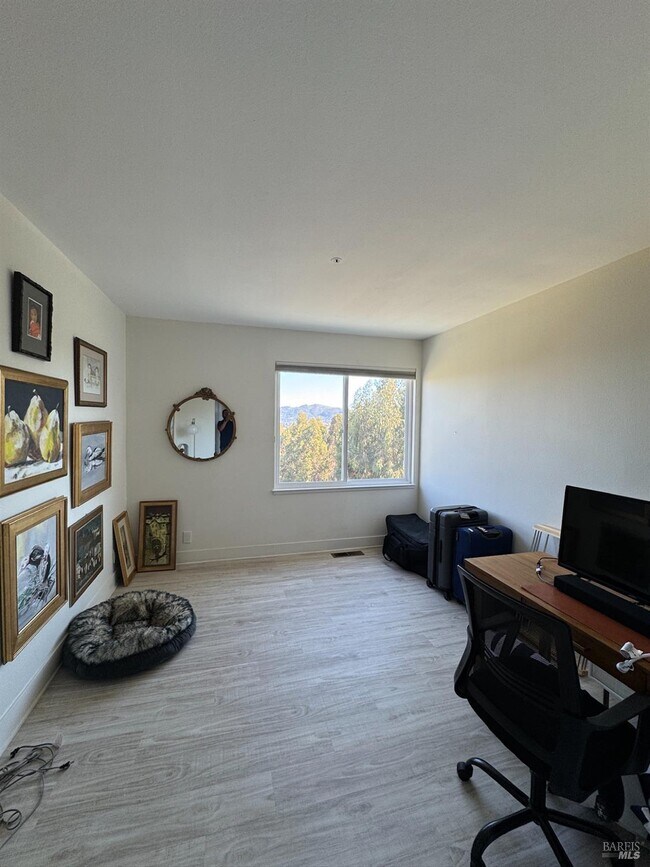 Building Photo - 67 Via Los Altos