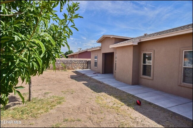 Building Photo - 1037 Callisto Ct