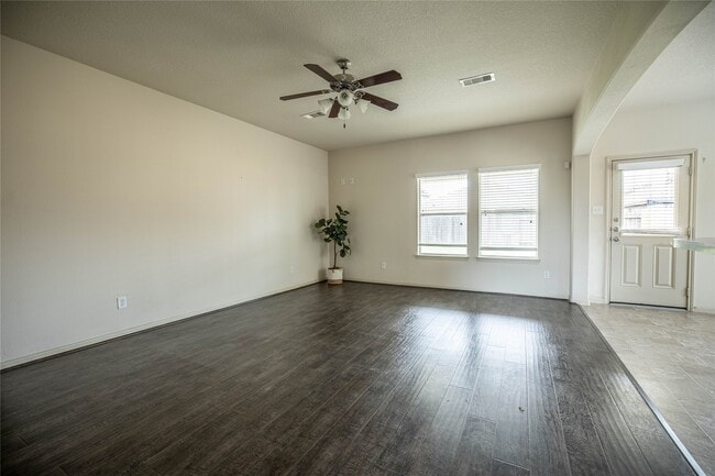 Building Photo - 22714 Pantego Ln