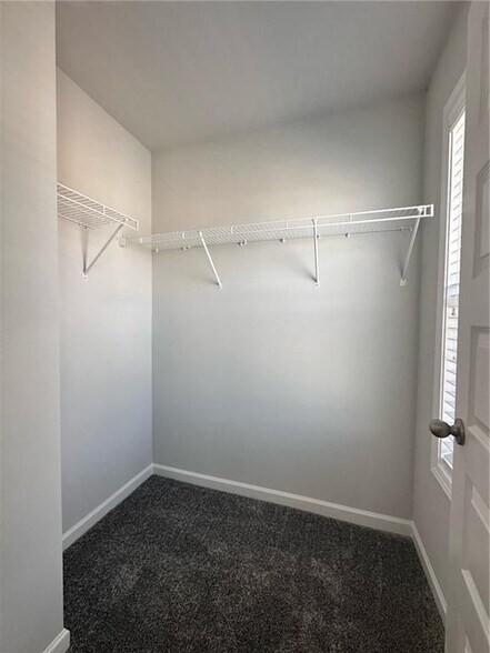 Building Photo - 454 Sterling Creek Wy