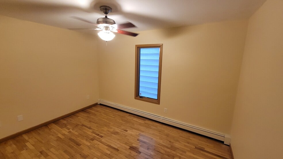 Building Photo - 213 69th St