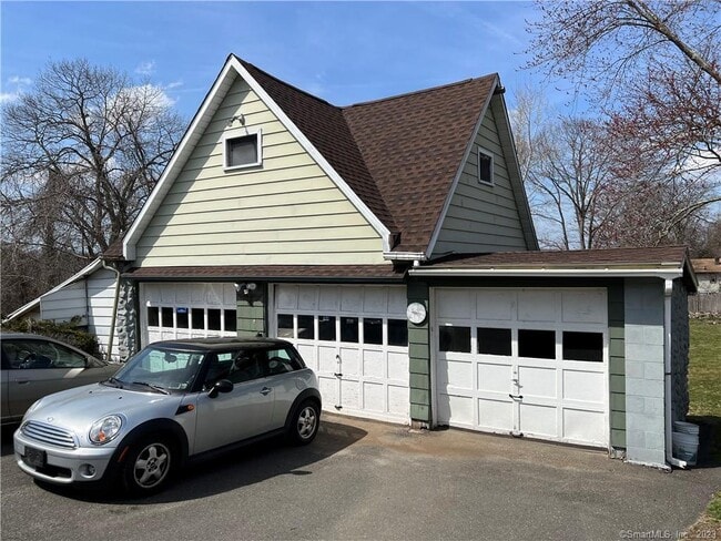 Building Photo - 222 Chipman St