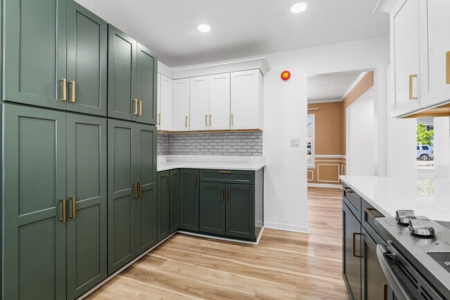 Building Photo - 1724 Placid Ct