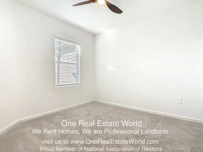 Building Photo - 2971 Maloof Dr