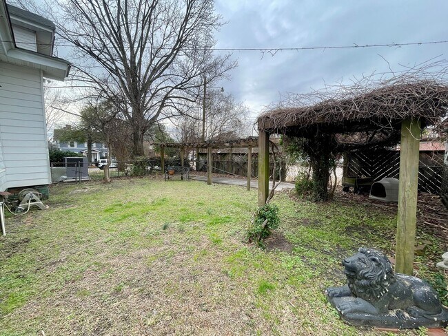 Building Photo - Olympia