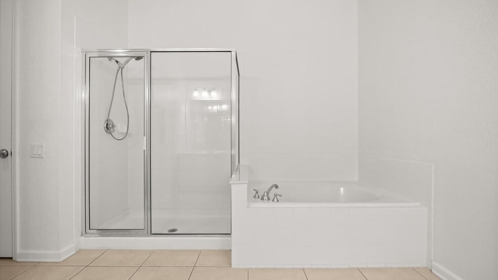 Building Photo - 5024 Shoreway Loop