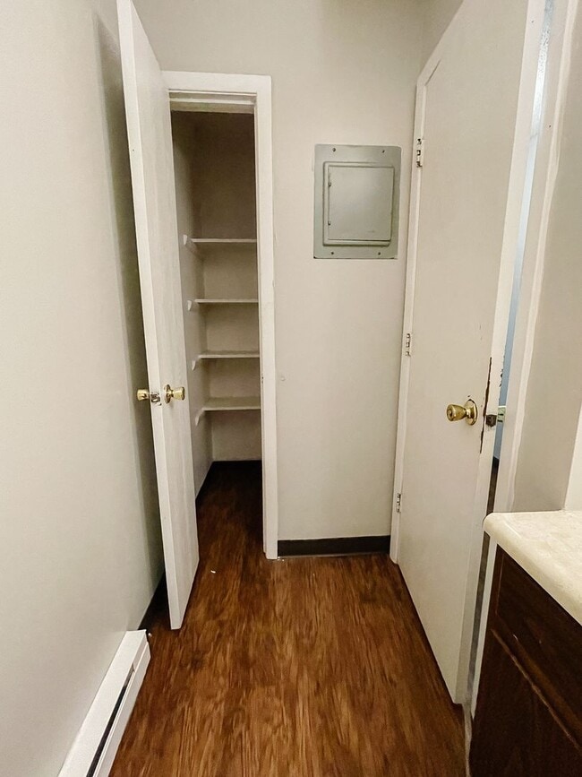 Building Photo - River Campus Downtown - What more could you want?