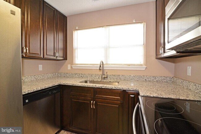 Building Photo - 1113 Huntmaster Terrace NE