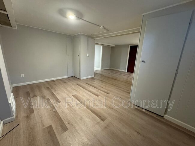 Building Photo - 70 Lyman St