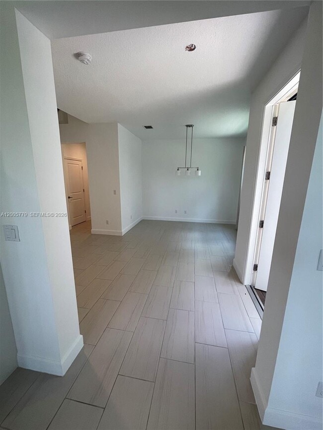 Building Photo - 9019 Kingsmoor Wy