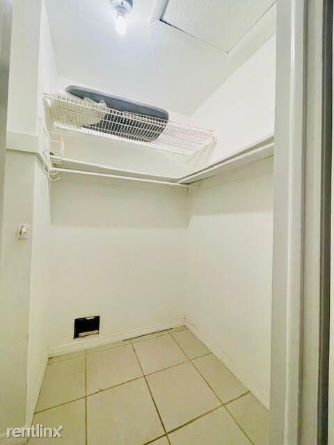 Building Photo - 3 br, 2 bath House - 1101 Crystal Lake Dr ...